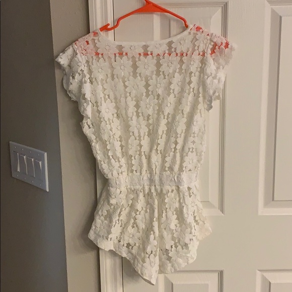 White Lacey/Flower Swim Cover up! - Picture 2 of 4
